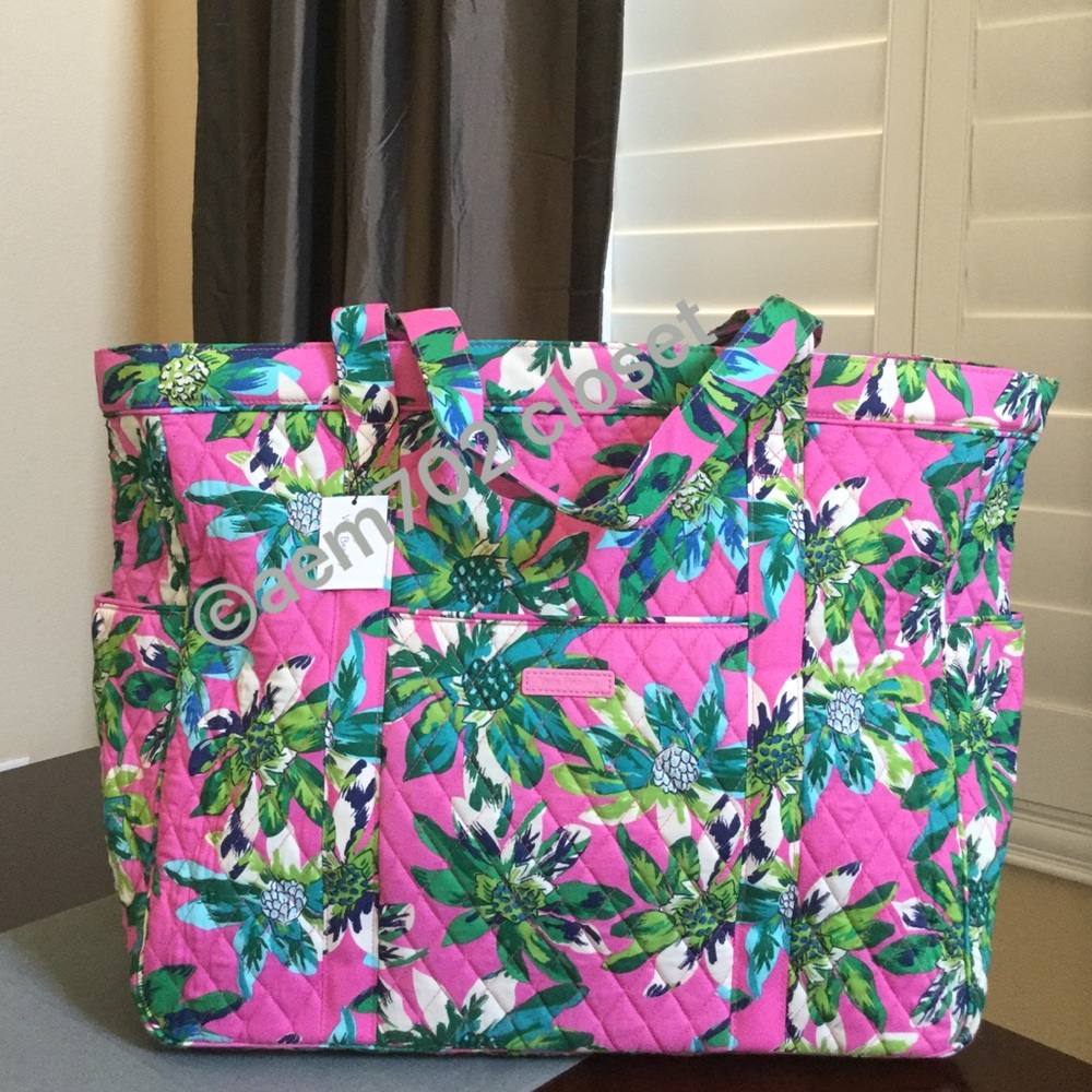 NWT VERA BRADLEY GET CARRIED AWAY TOTE